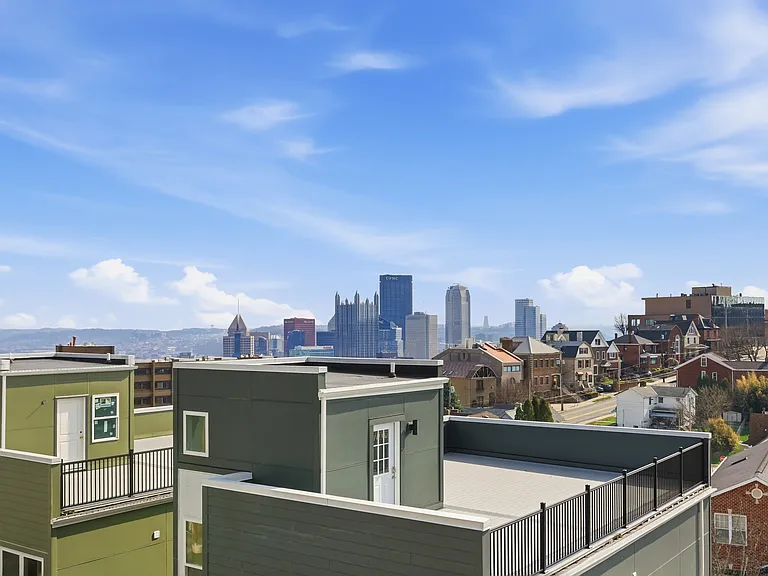 131 Meridan St #1 — Photo 7