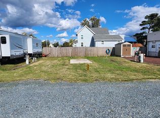 3192 Ridge Rd, Chincoteague, VA 23336