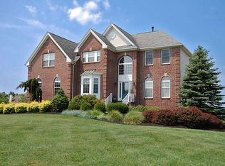 4 Broadway Ct, Lambertville, NJ 08530