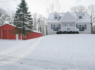 7313 S Crooked Lake Dr, Delton, MI 49046