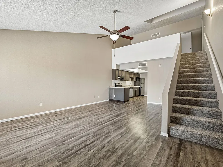 The Flats at Peoria — Photo 43