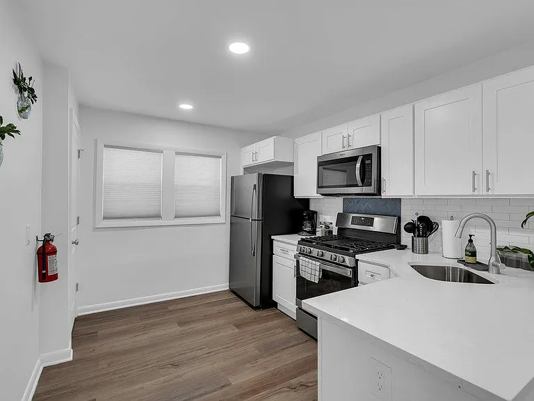 506 Brinley Ave #1 — Photo 6