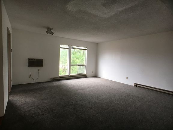 4th image of 545 NE Kamiaken St APT 08