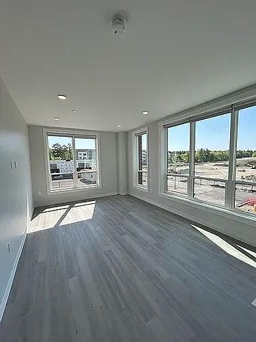 Residences at Sharon Gallery — Photo 127