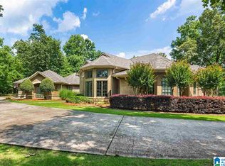 7409 Ridgecrest Court Rd, Vestavia, AL 35242