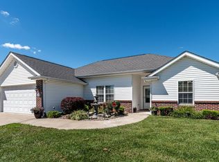 103 Powder Bluff Dr, Columbia, MO 65202