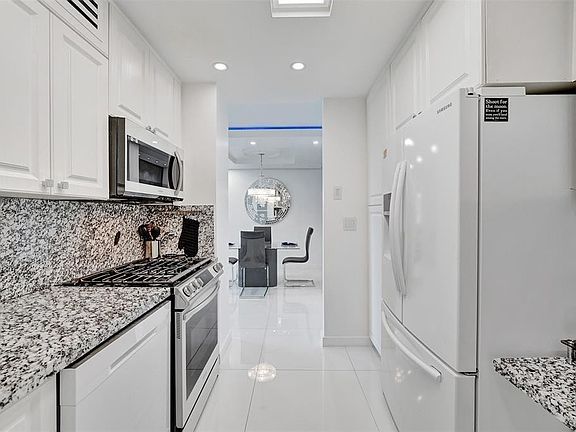 5th image of 2030 S Ocean Dr APT 510