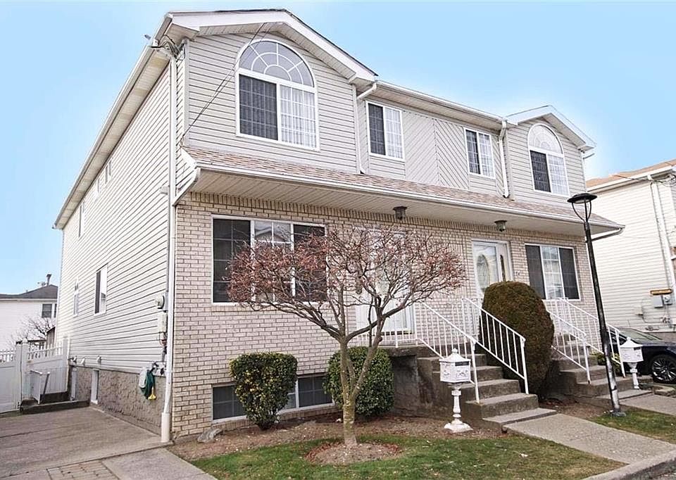 1st image of 24 Bergen Beach Pl