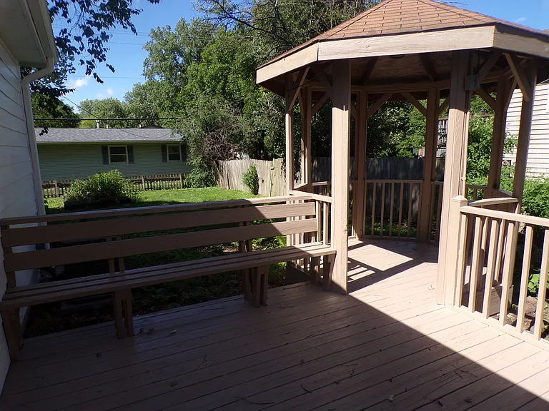 5110 Willow Ln — Photo 3