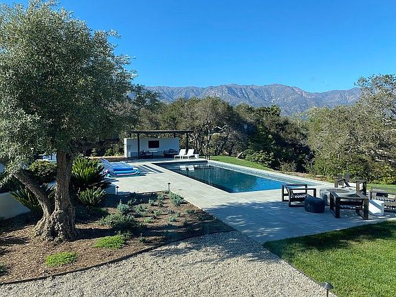 3rd image of 122 Olive Mill Ln