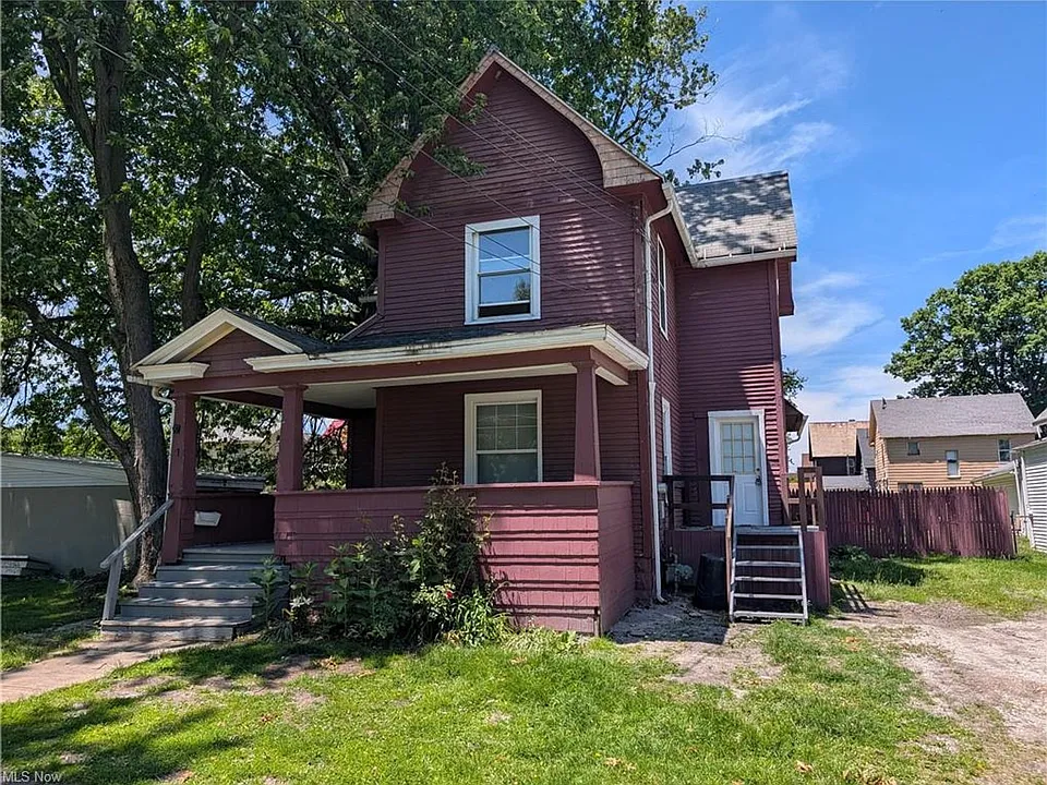 545 W 36th St