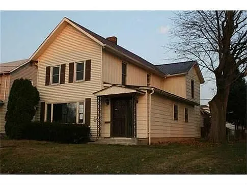 626 N Prospect St photo 1