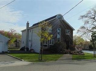3732 Tiana St, Seaford, NY 11783