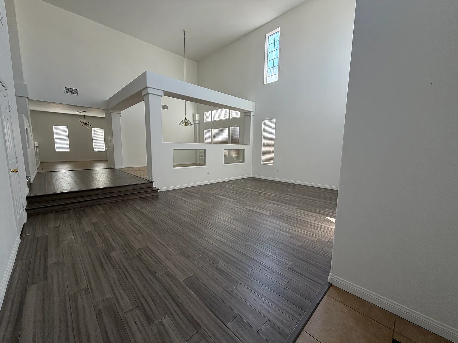 5 bed, 3543 sqft, $3,225 — Photo 4