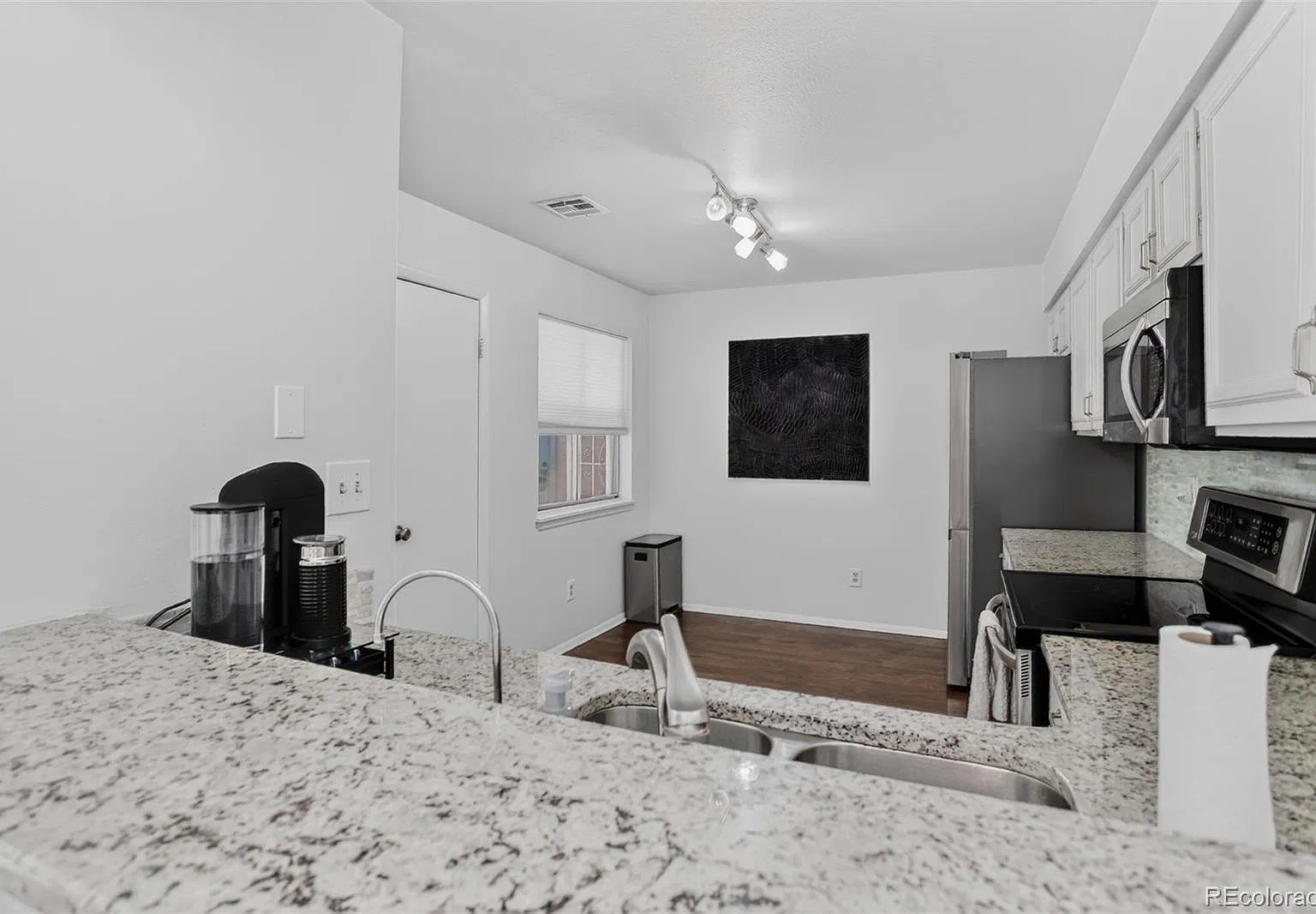 7205 S Gaylord St — Photo 2