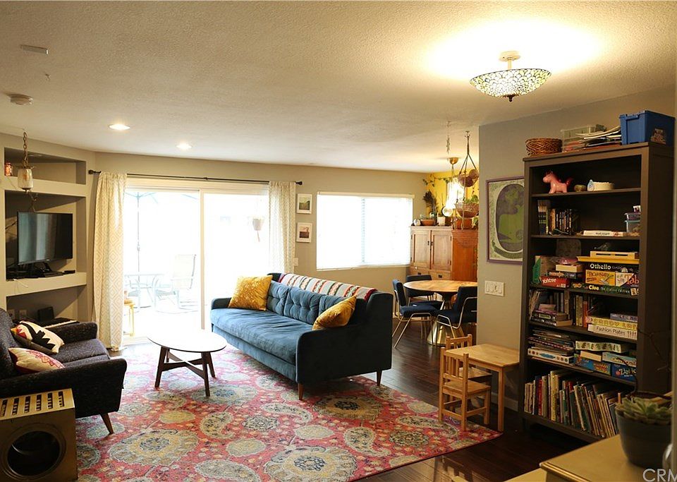 1st image of 601 E Orange Grove Ave Unit 105