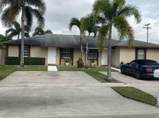 4523 Arthur St, Palm Beach Gardens, FL 33418