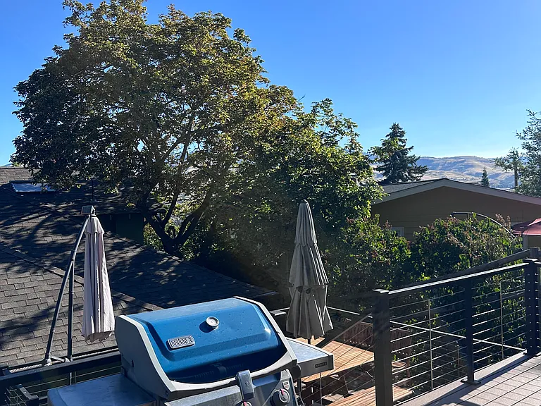 190 Vista St — Photo 9