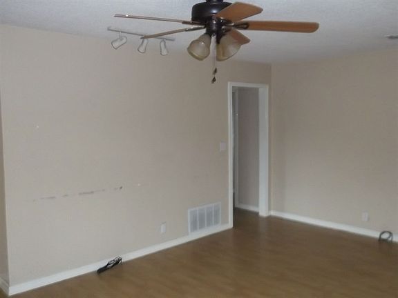 4th image of 4354 Boren Ave