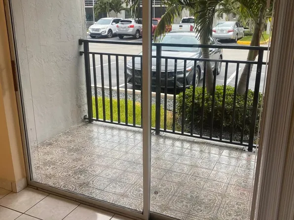 14165 SW 87th St APT 103, Miami, FL 33183