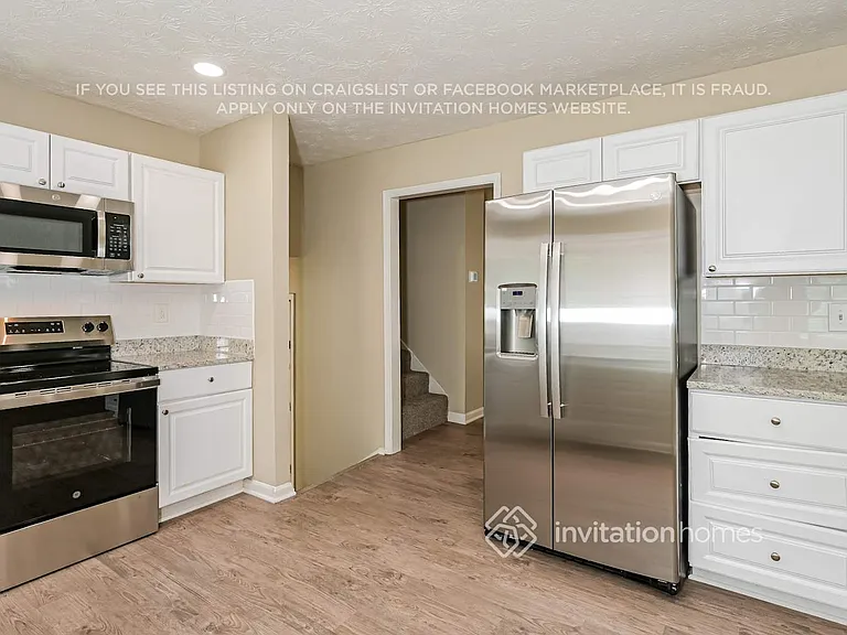 1740 Rose Garden Ln — Photo 8