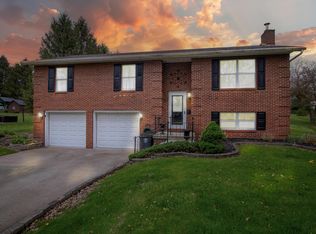 83 Amberly Dr, Granville, OH