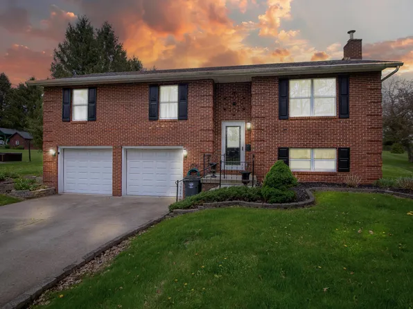 83 Amberly Dr, Granville, OH 43023