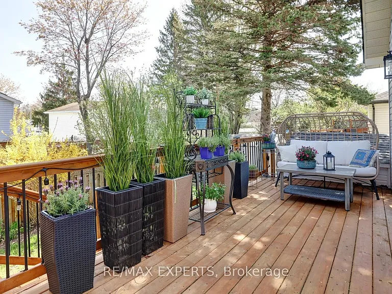 72 Donald Cres — Photo 34