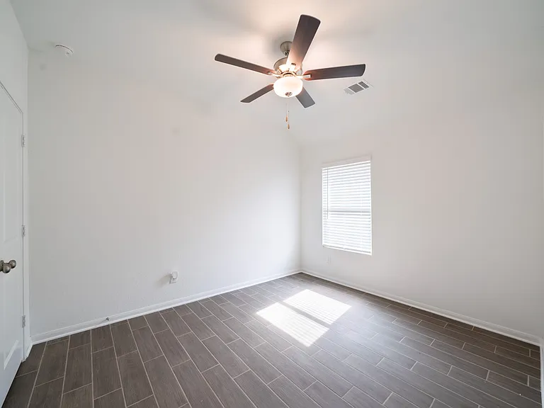 14107 Roller Mls — Photo 5
