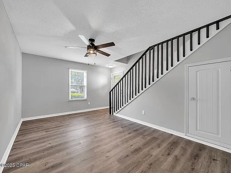 123 Hampton Dr #119 — Photo 2