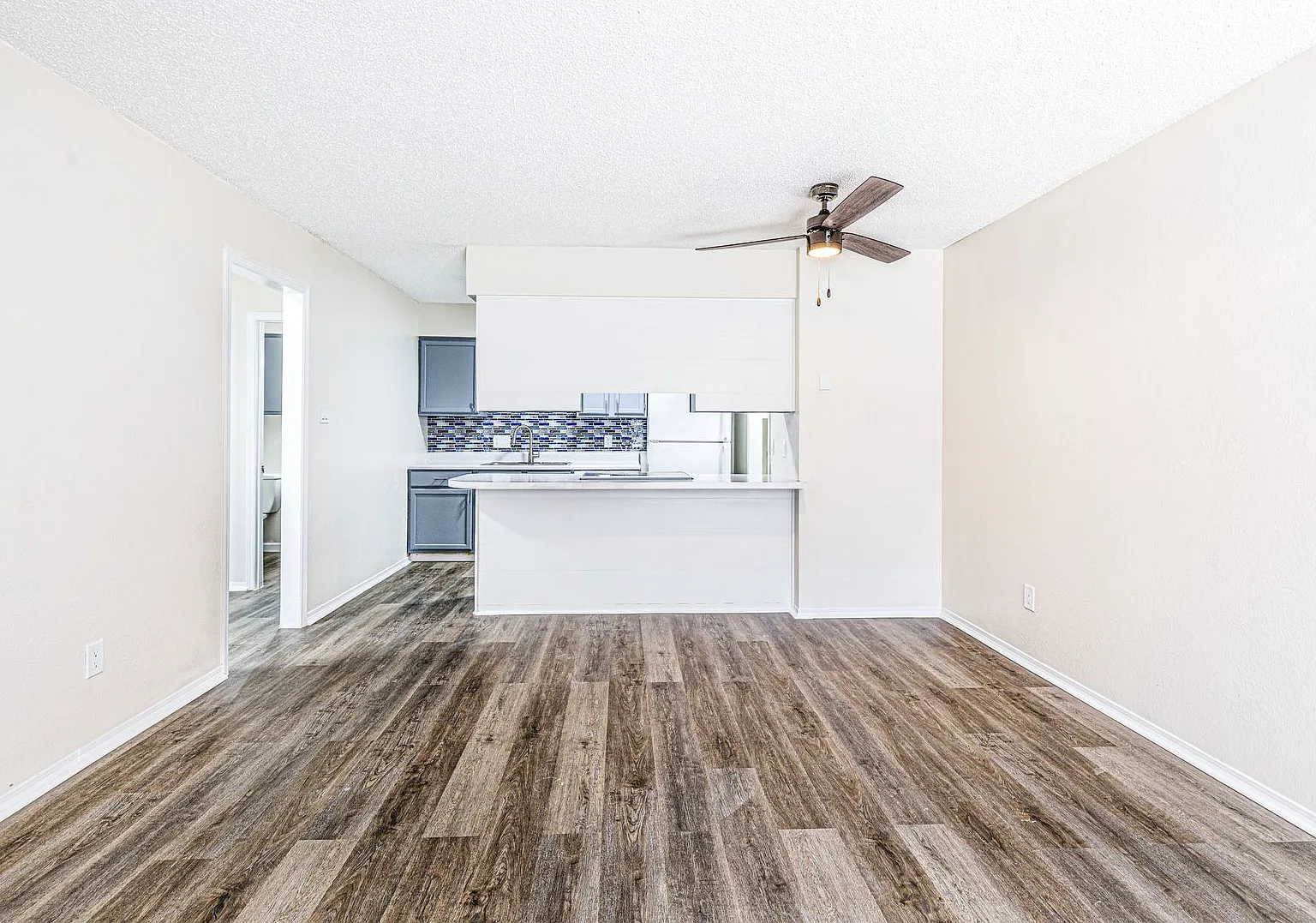 912 NE Tortoise Dr — Photo 4
