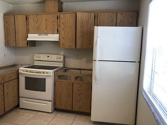 4th image of 3625 Meriden Ave APT A