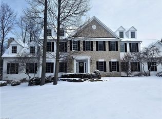 6227 Wessington Dr, Hudson, OH