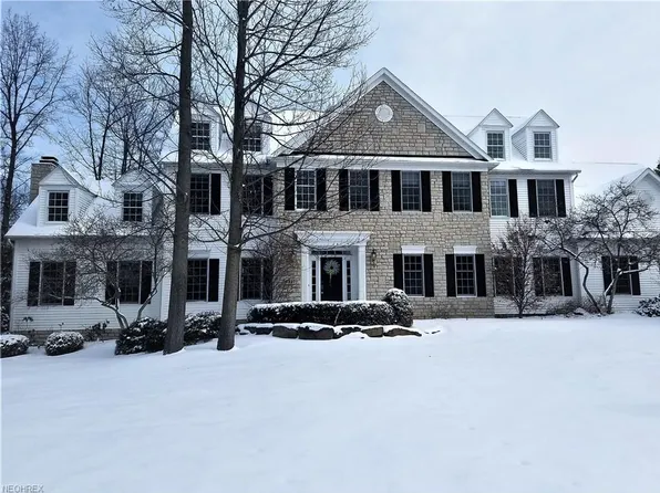 6227 Wessington Dr, Hudson, OH 44236