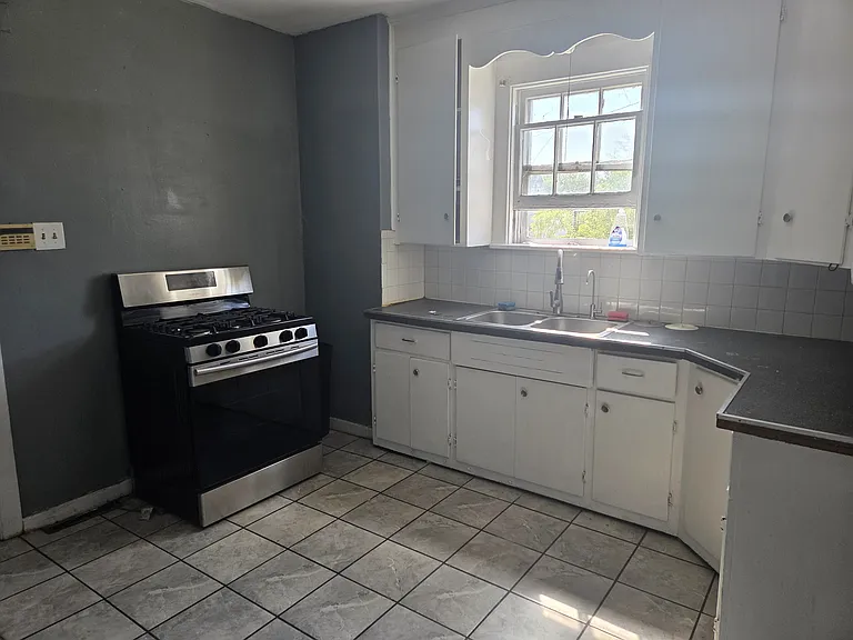 263 Minnesota Ave #1 — Photo 6