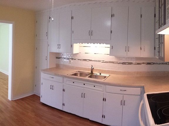 3rd image of 358 49th Ave N