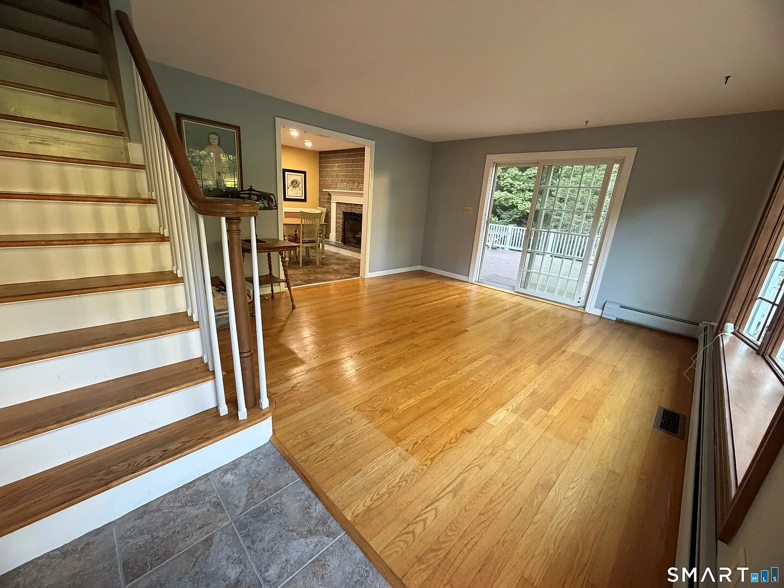 4 bed, 2.0 bath, 1871 sqft, $3,400 — Photo 3