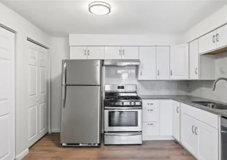 10 Josephine St #310 — Photo 5