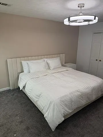 4 bed, 3.0 bath, 2342 sqft, $1,364 — Photo 4