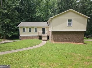 636 Raven Springs Trl, Stone Mountain, GA 30087