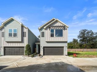 8136 Esther Acres Ln, Houston, TX 77088