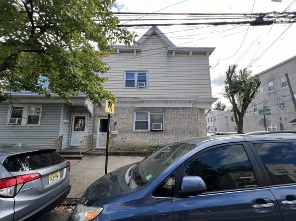 186 Prospect Ave Floor 2, Bayonne, NJ 07002