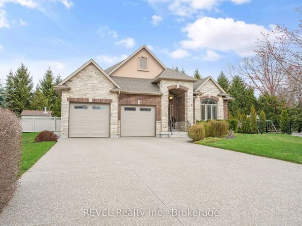 9 Brondis Ln, Pelham, ON L0S 1E5