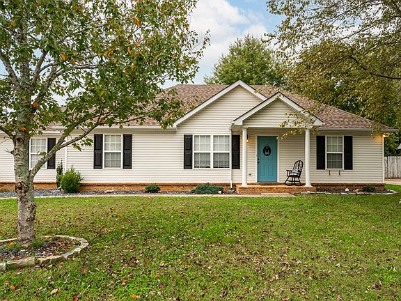 2nd image of 3511 Paulownia Cir