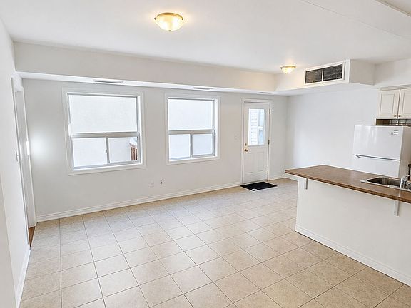 2nd image of 1898 Danforth Ave #302