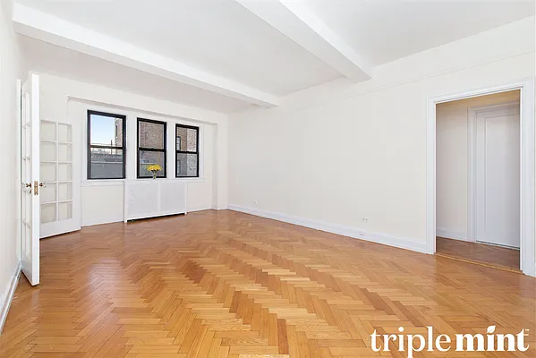 Rented by Triplemint | media 13