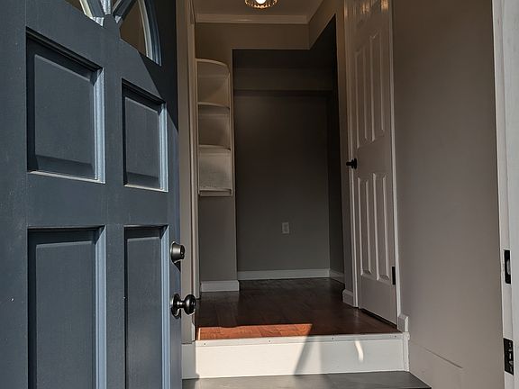 2nd image of 3615-17 Georgia St #3617
