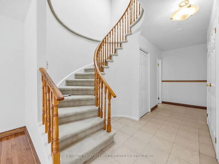 739 Edgewood Rd — Photo 21