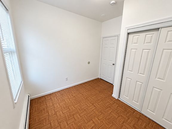 5th image of 118 Ray St #1