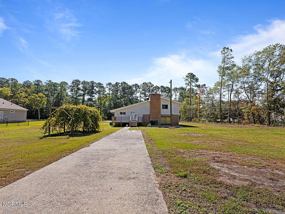 1st image of 531 Parkwood Lane